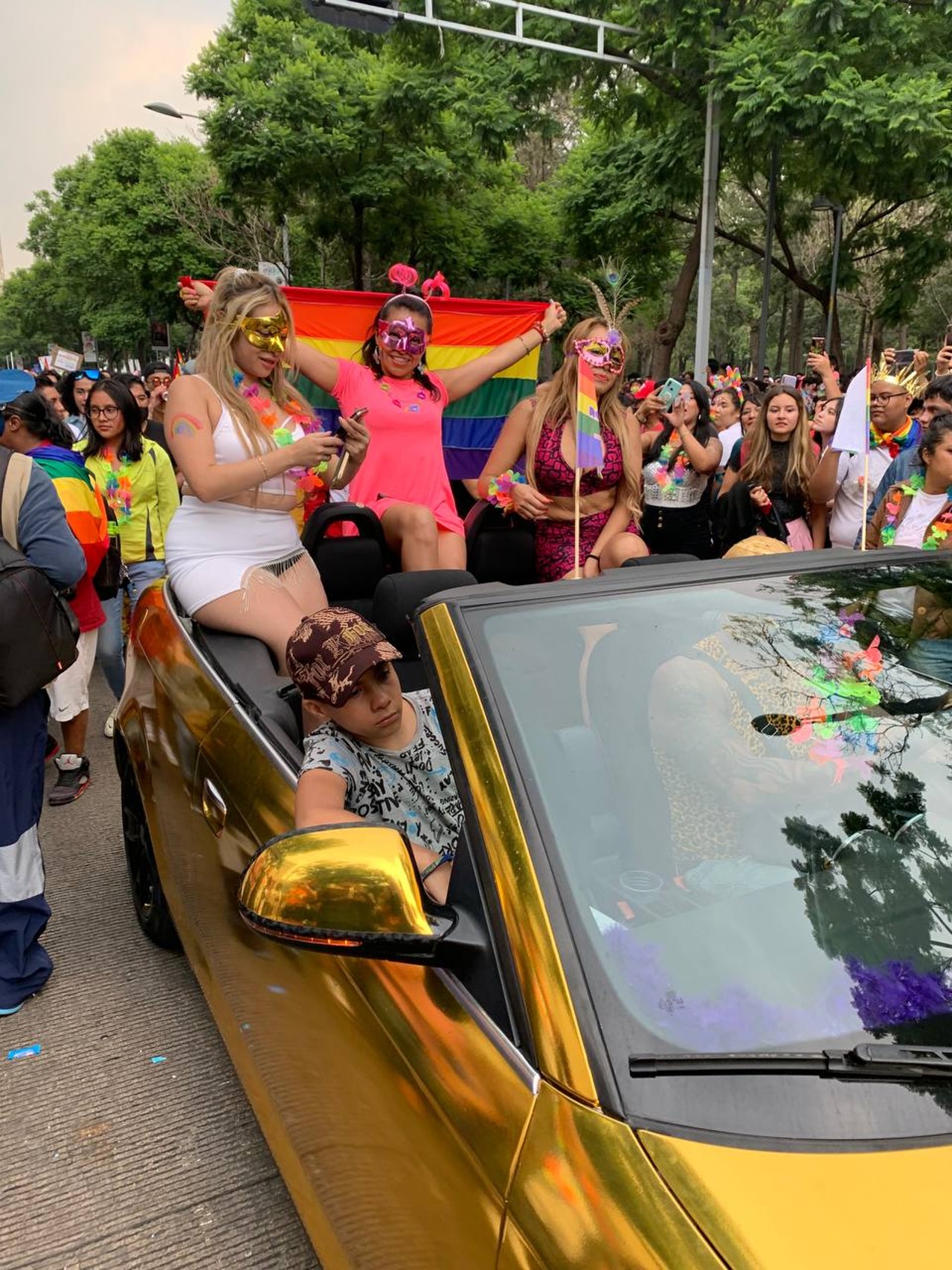 atuendos pride marcha del orgullo lgbt
