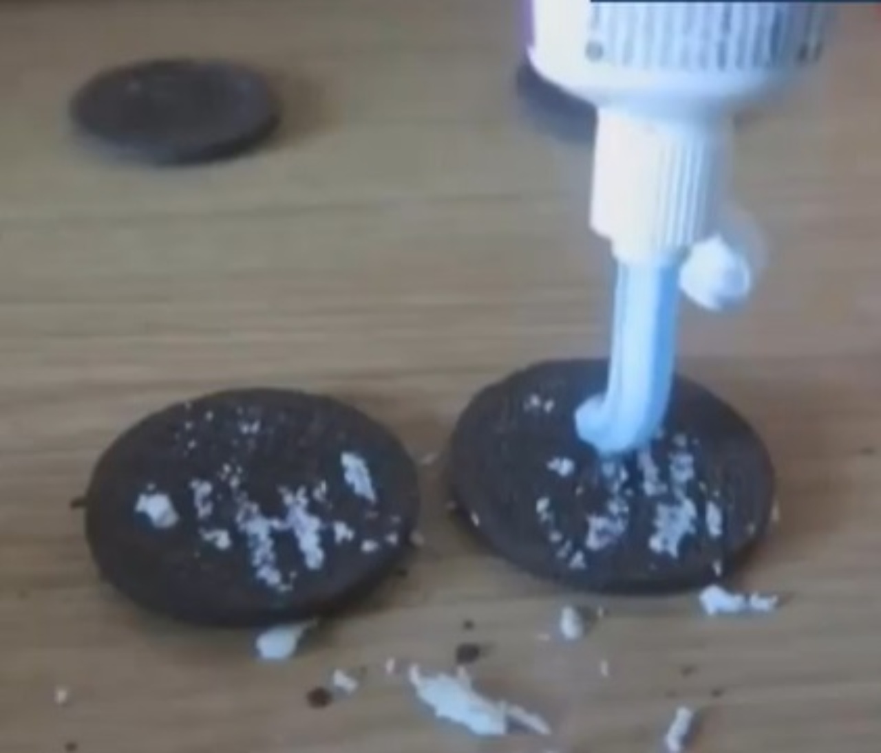youtuber pasta dientes indigente condenan tribunal