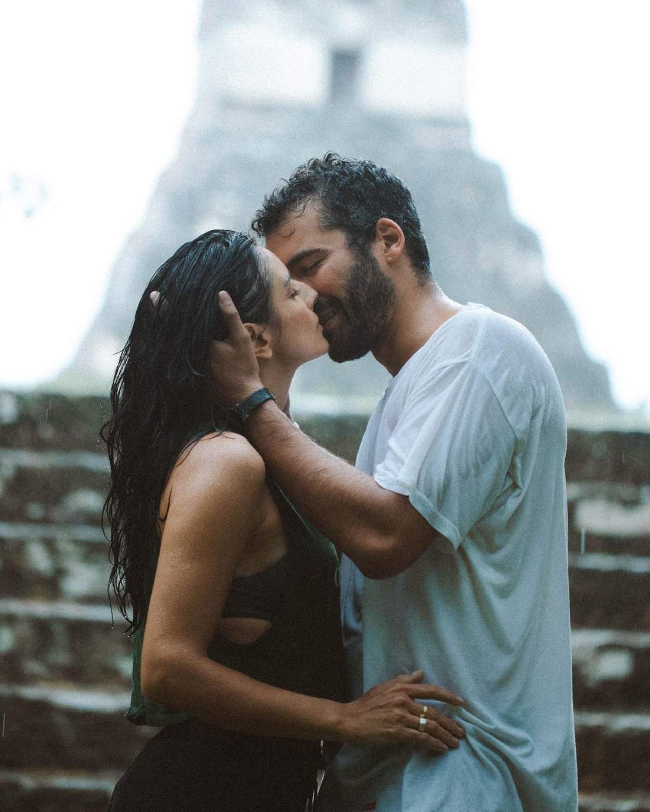 Aislinn Derbez normal ser amigos ex