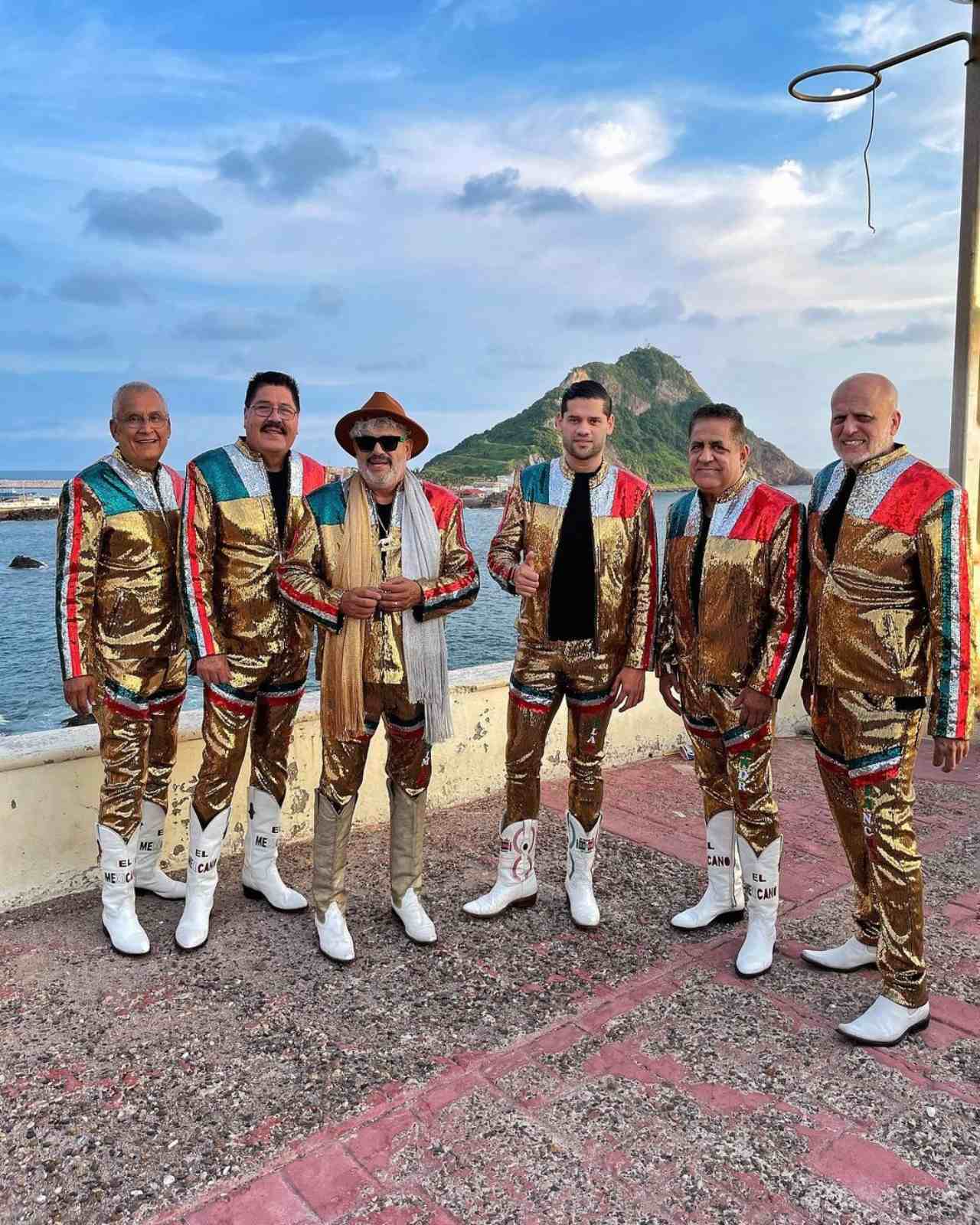 Mi banda el mexicano enoja concierto azotea