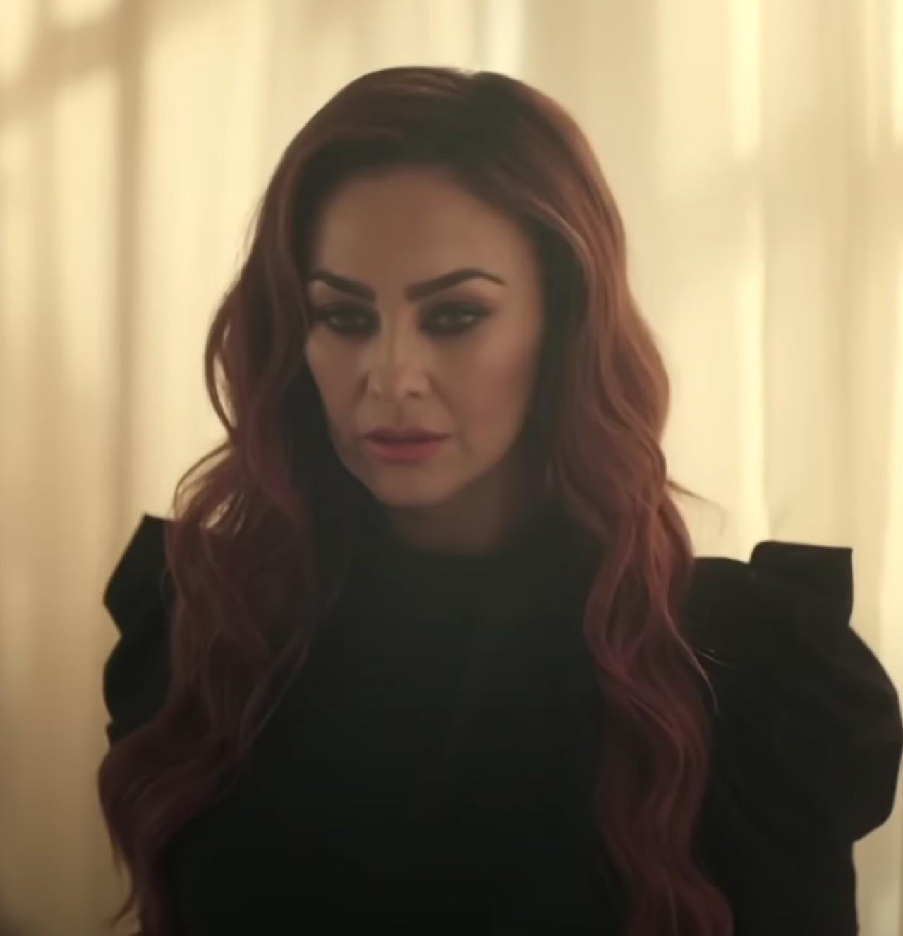 Aracely Arámbula versión madrastra