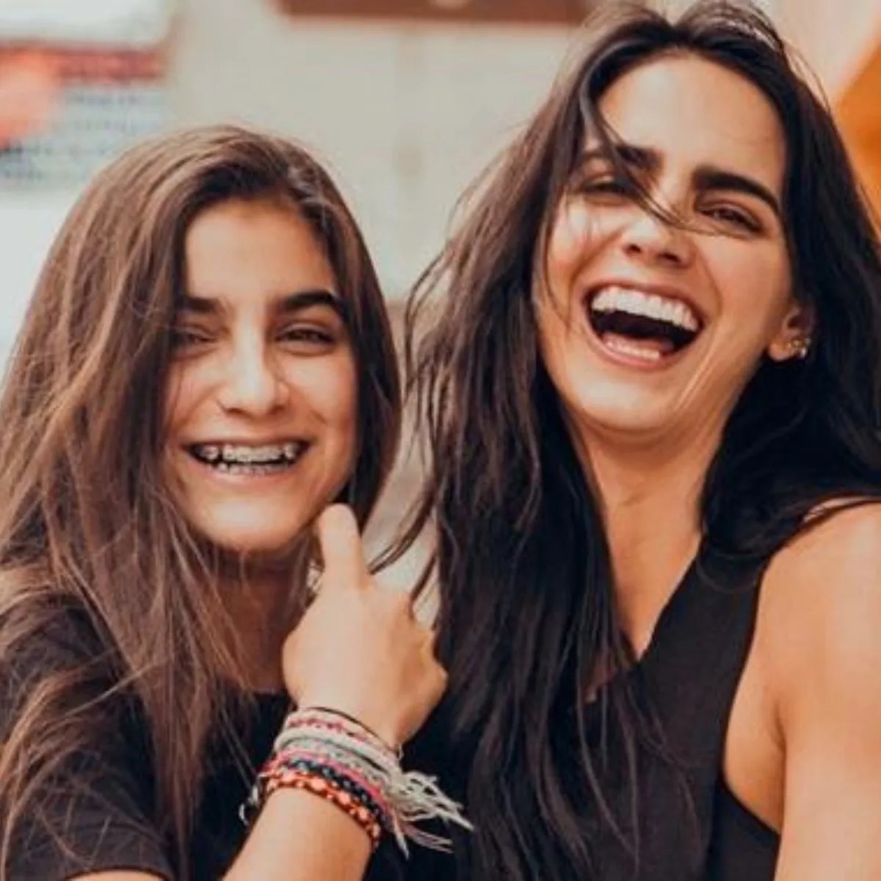 Bárbara Regil hija hermanas traje de baño