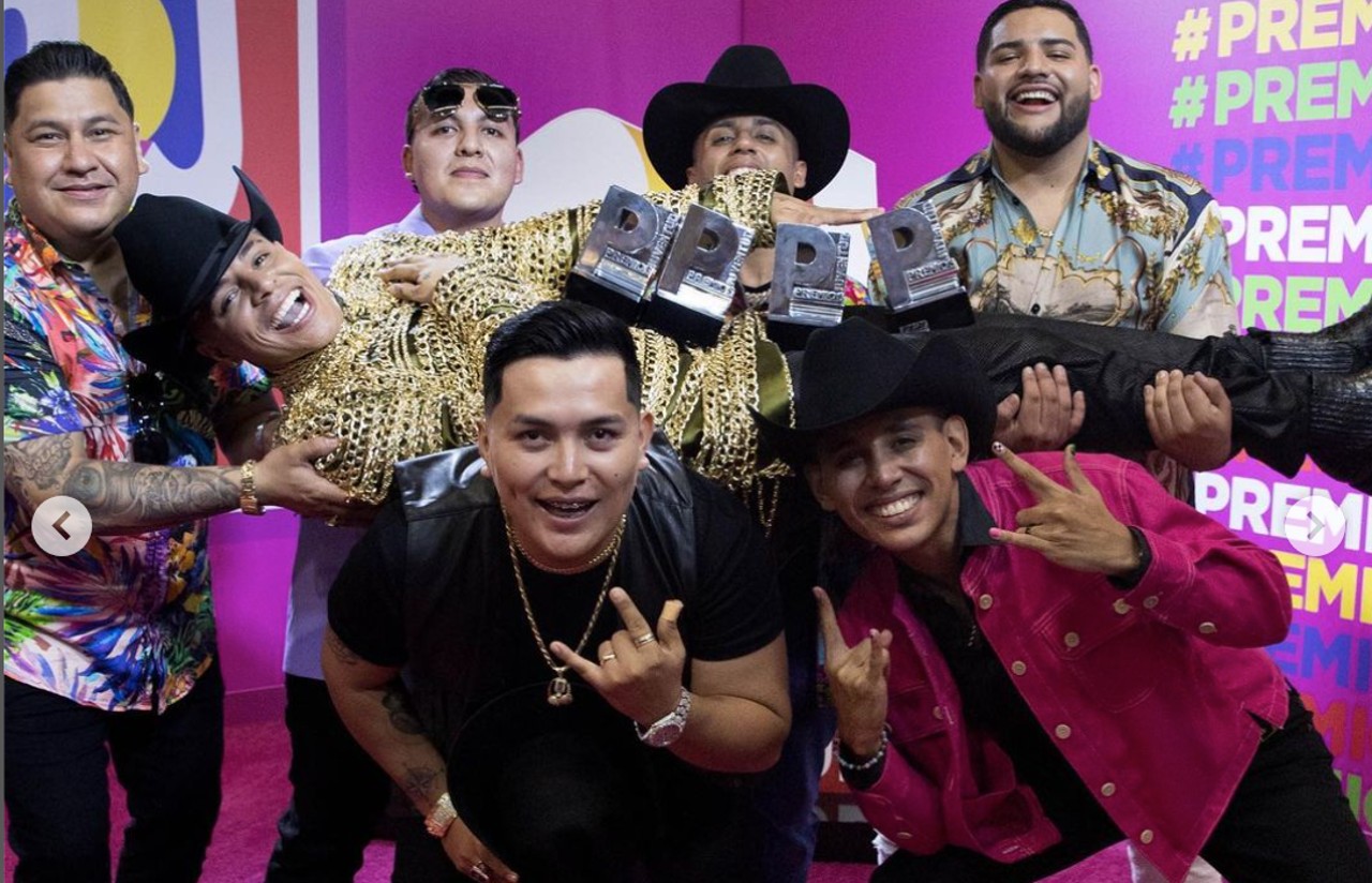 playback eduin caz grupo firme