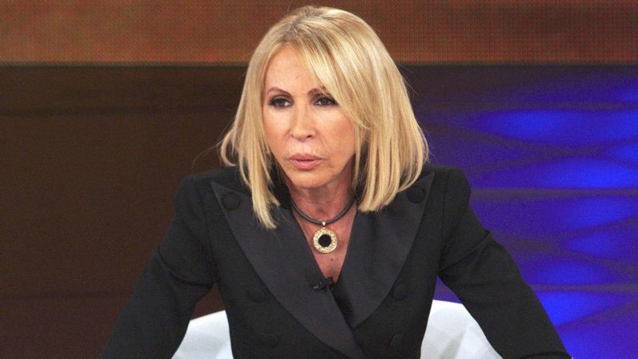 Laura Bozzo La Tigresa del Oriente pelea