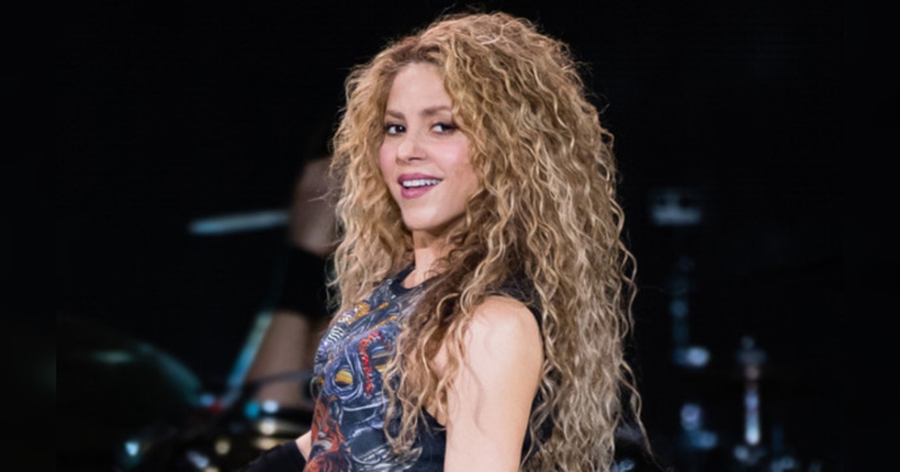 Pique escuchando a Shakira su carro