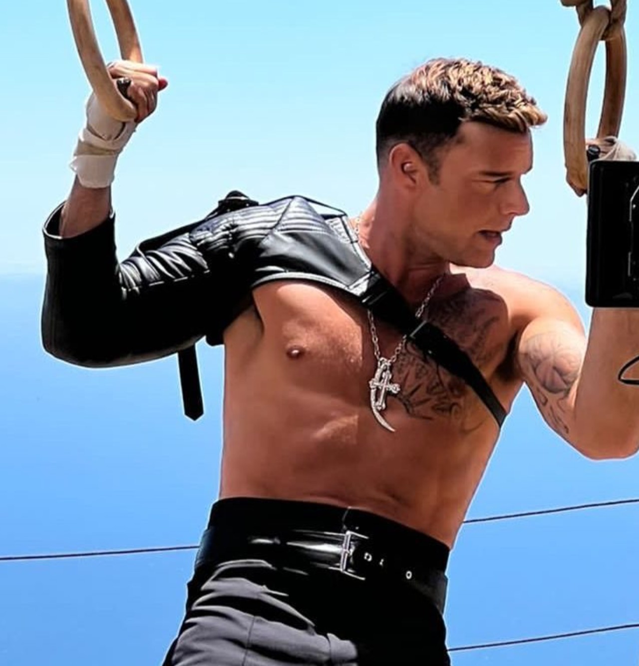 Ricky Martin acusado declarcion violencia