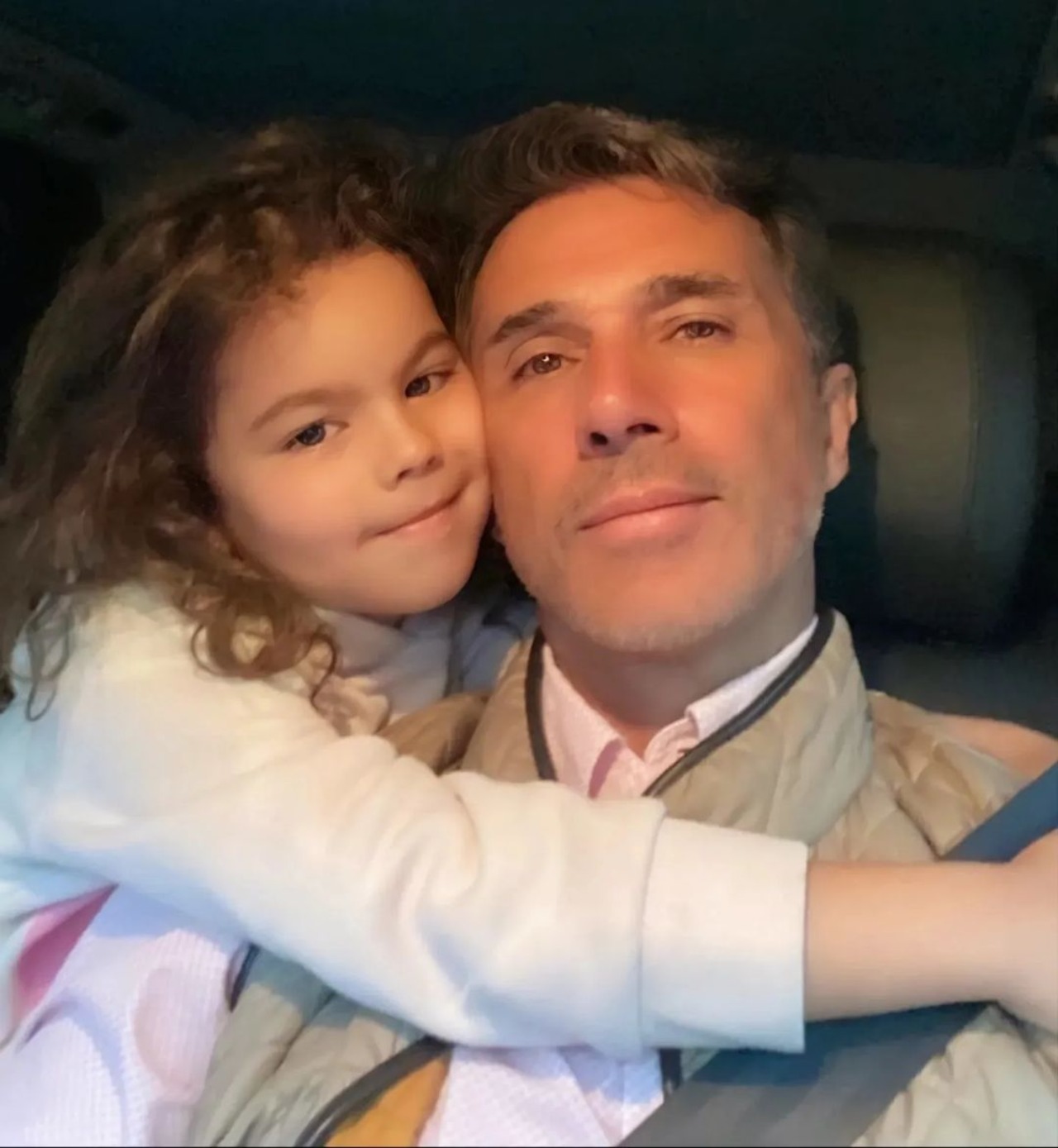 Sergio Mayer busque trabajo Natalia Subtil