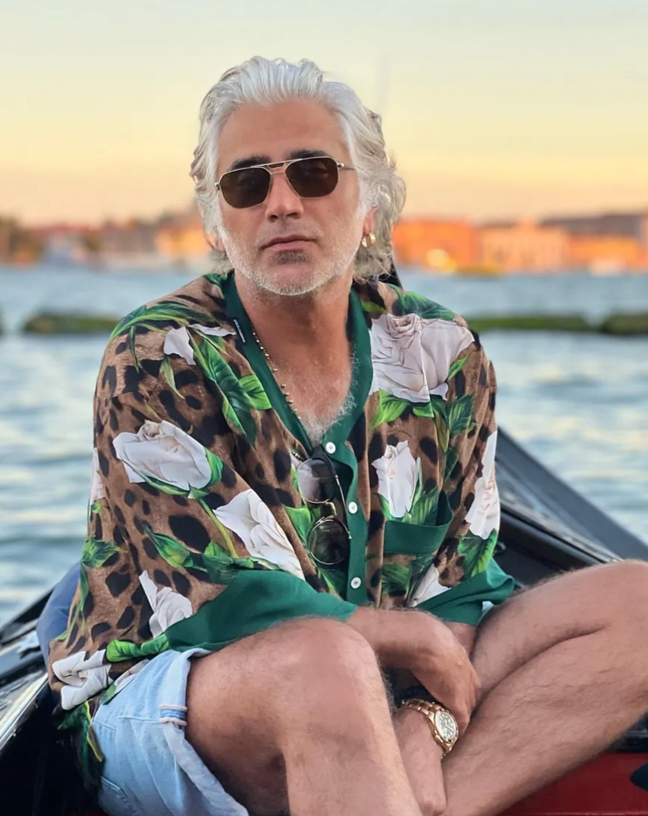 Alejandro FernÃ¡ndez look chavela vargas