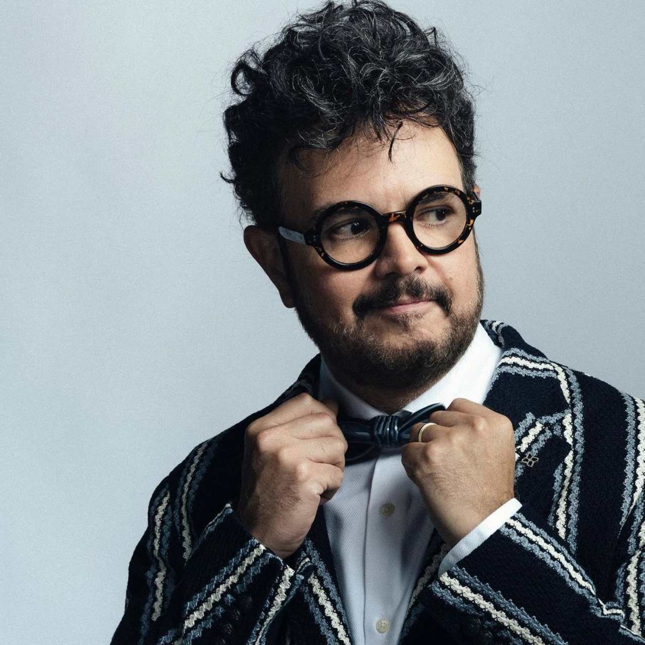 Aleks Syntek culpa mujer perrear reggaeton