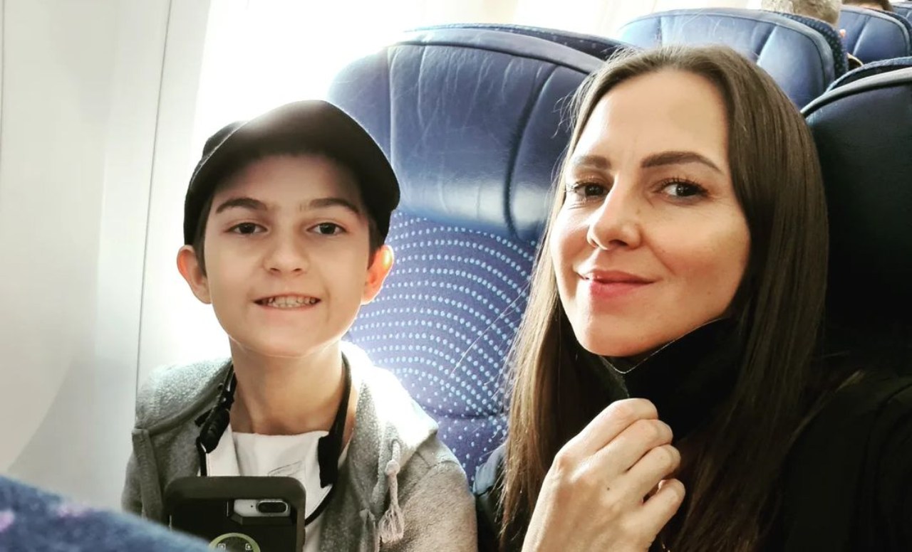 Ceci Ponce apoya hije Celeste elle