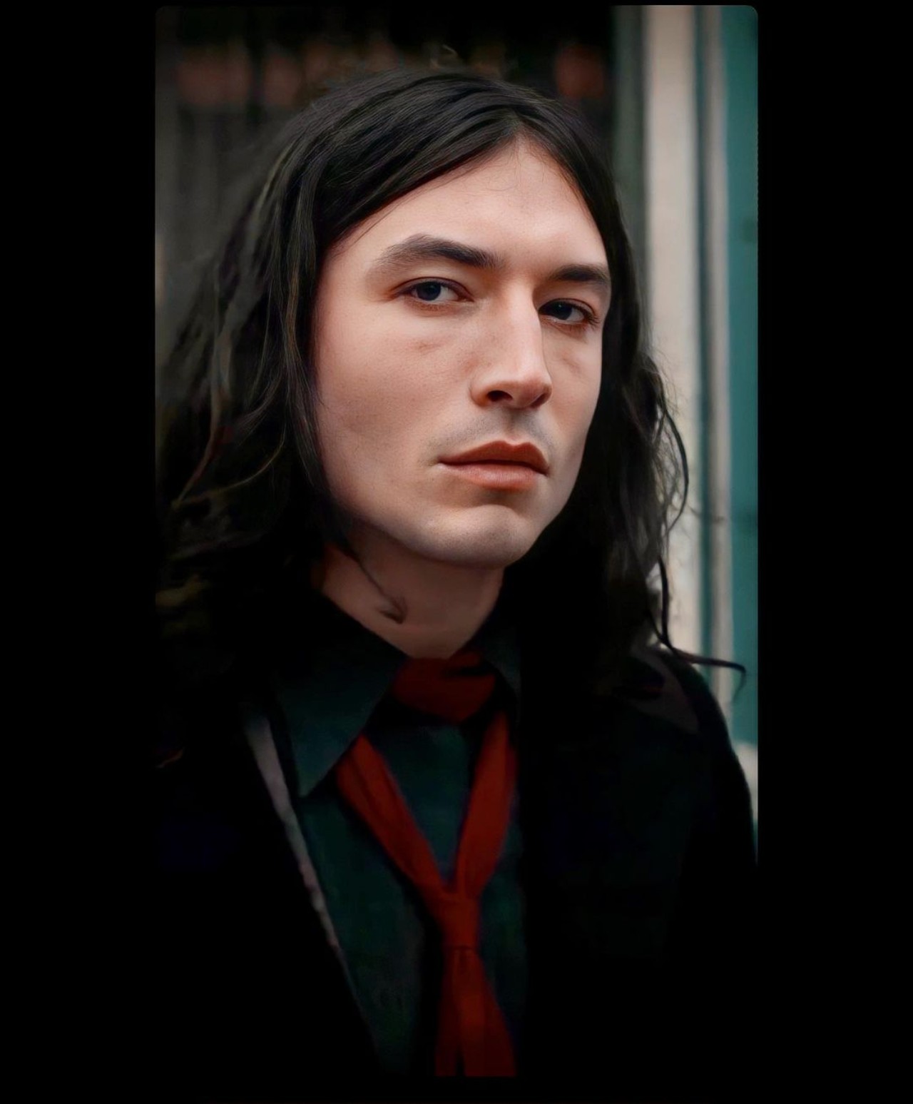 Ezra Miller revela tiene problemas mentales
