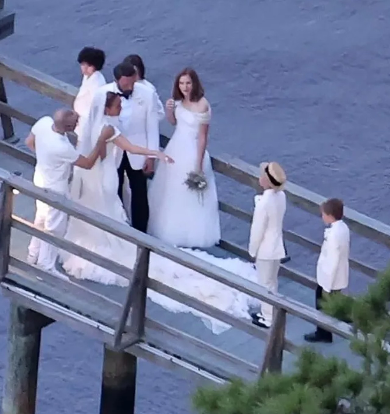 JLo Affleck hijes boda familia blanco