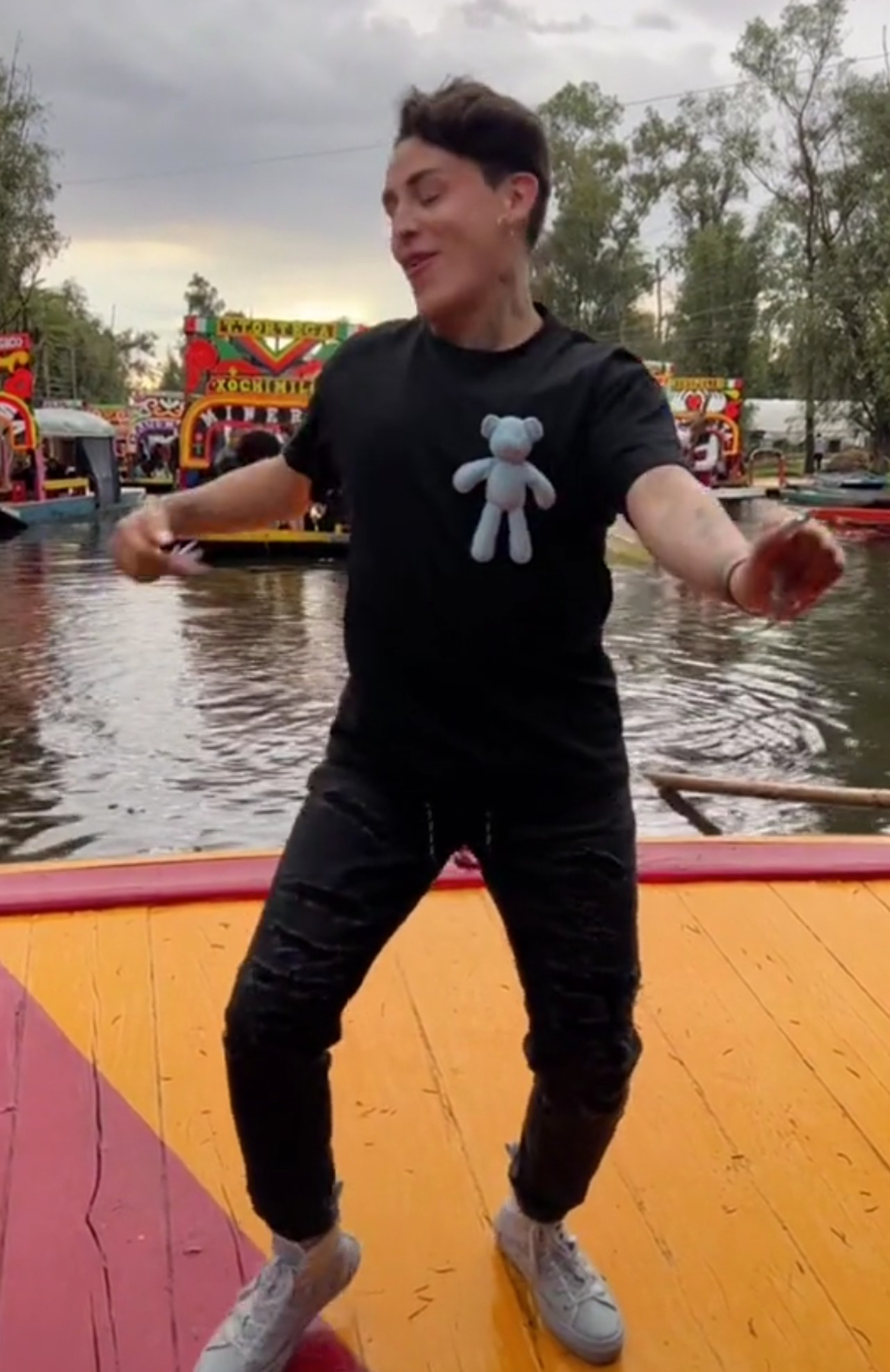 Kunno Xochimilco micheladas cumpleaños novio