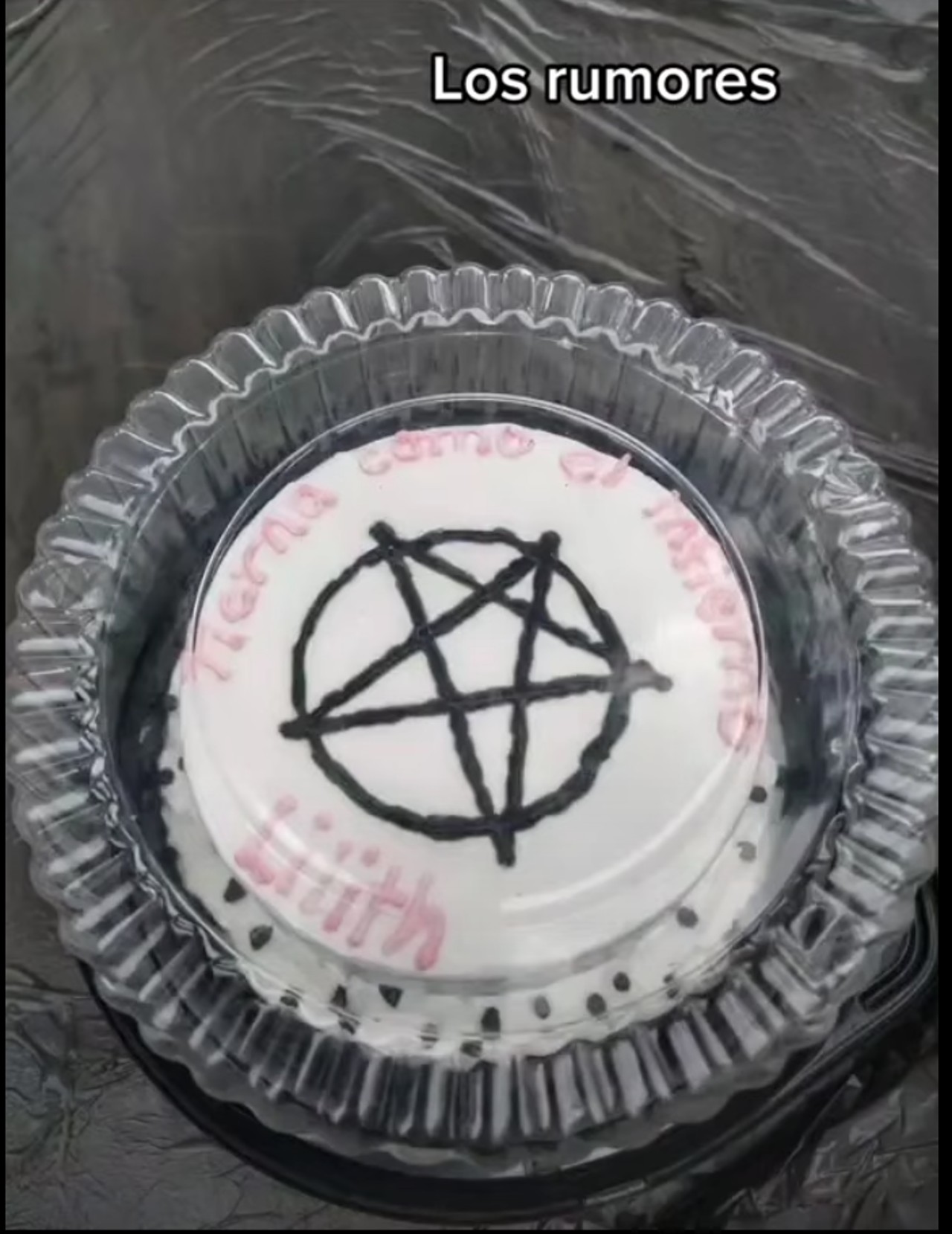 Mujer satánica Lilith fiesta año niña