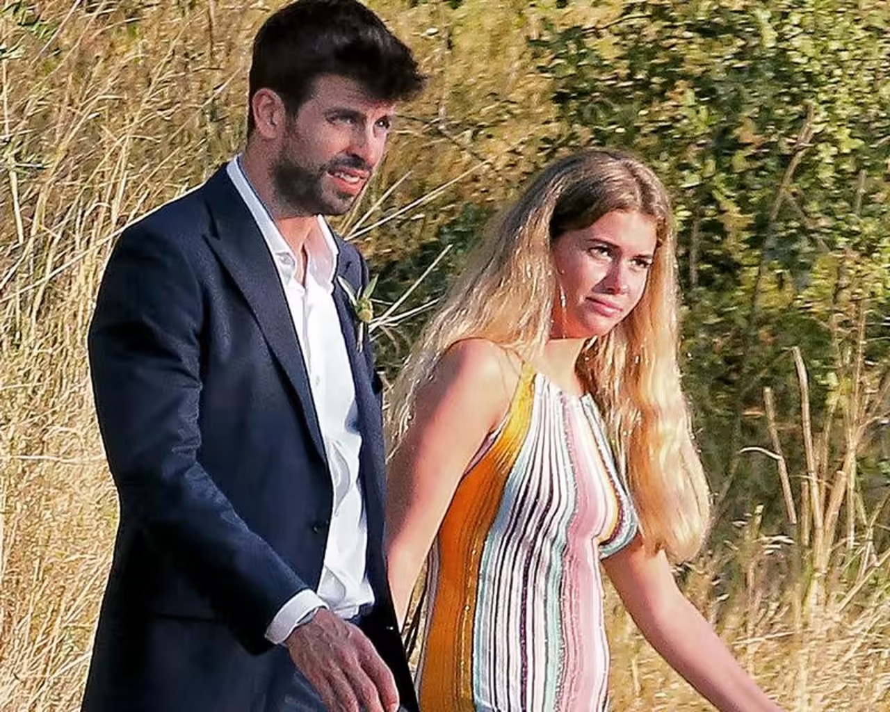 Piqué empleada gerard empuja restaurante