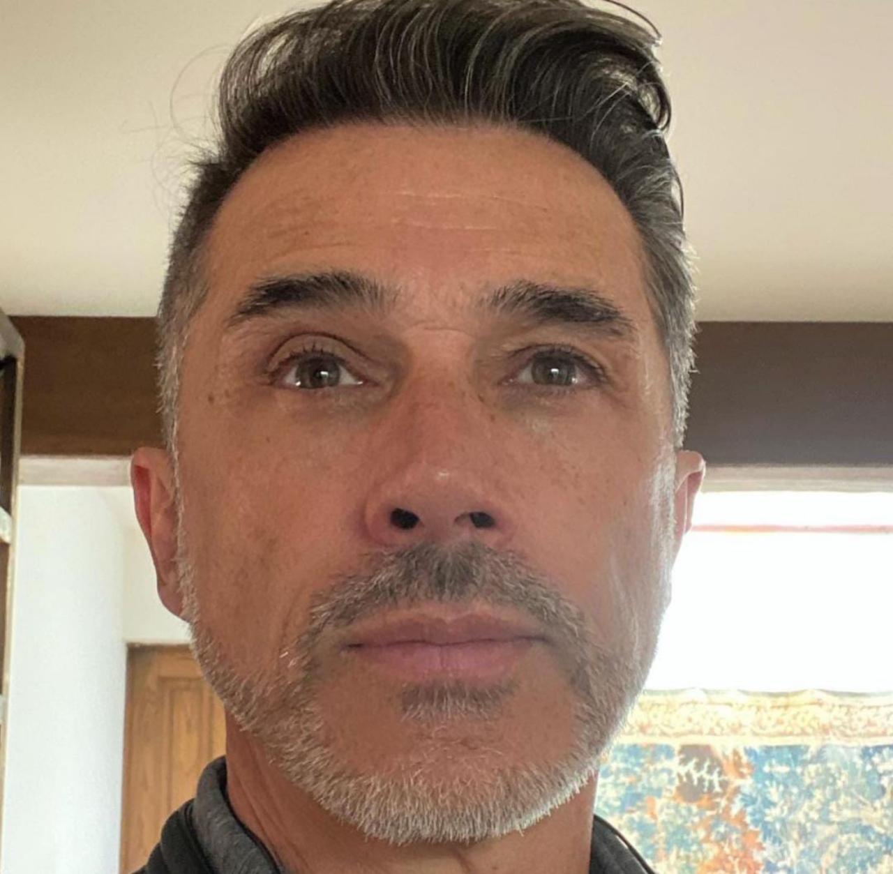 Sergio Mayer denuncia exnuera