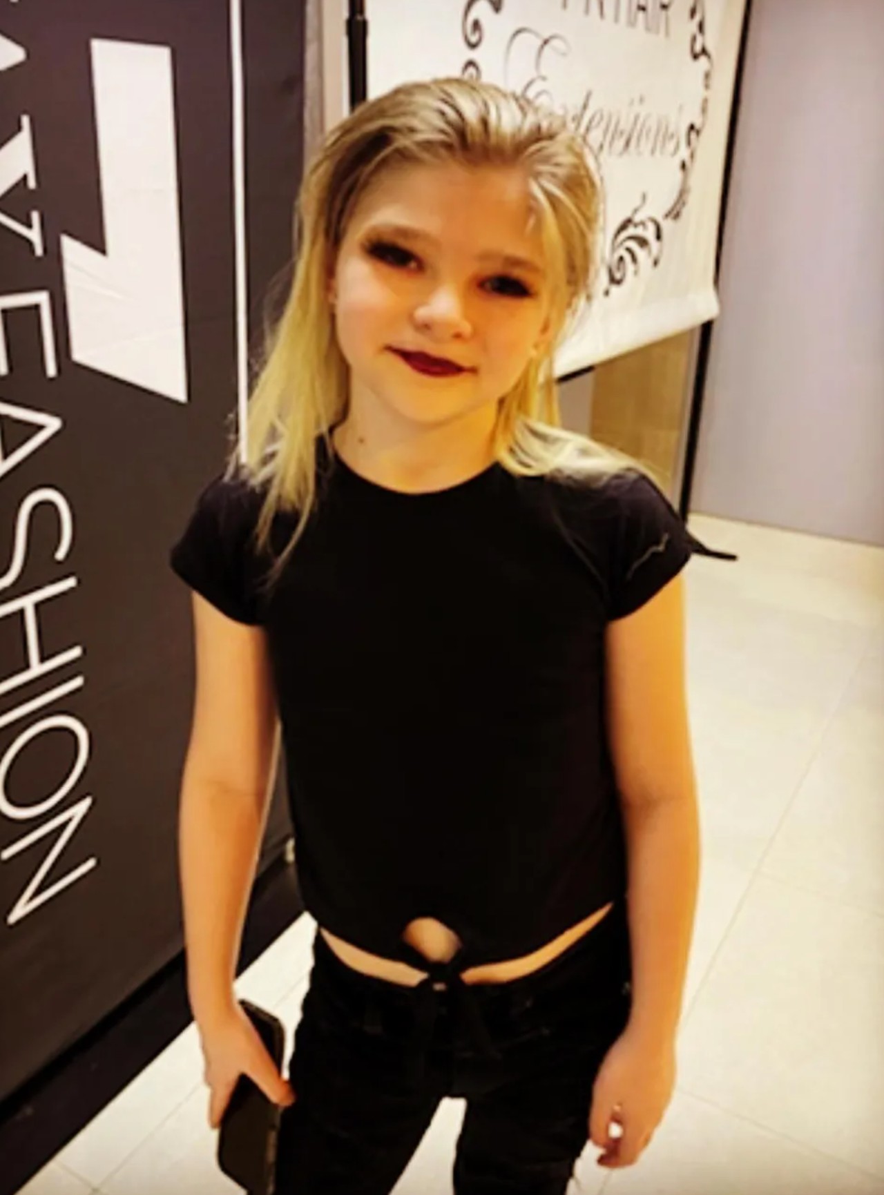 Niña Modelo trans