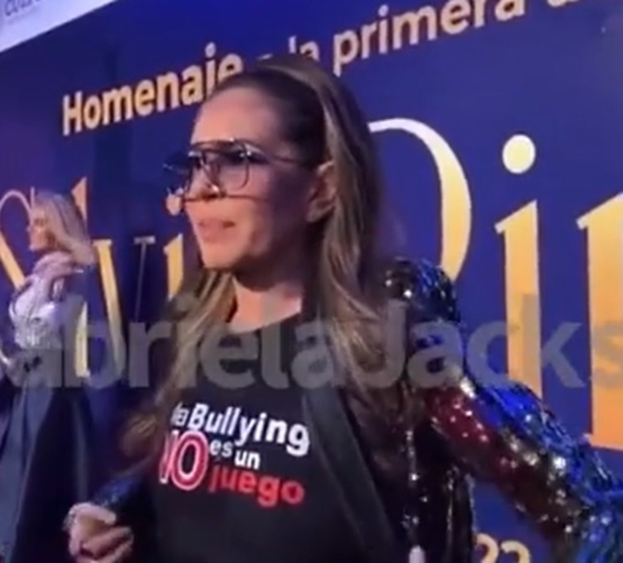 Yolanda Andrade en homenaje Silvia Pinal