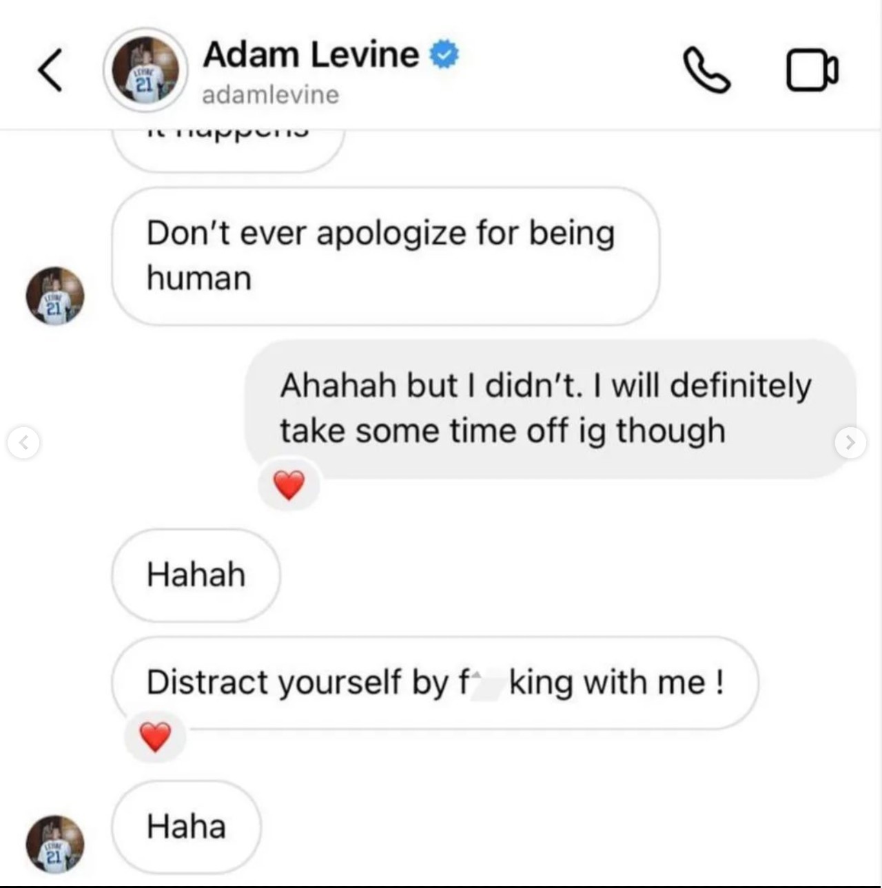 Adam Levine esposa mujeres