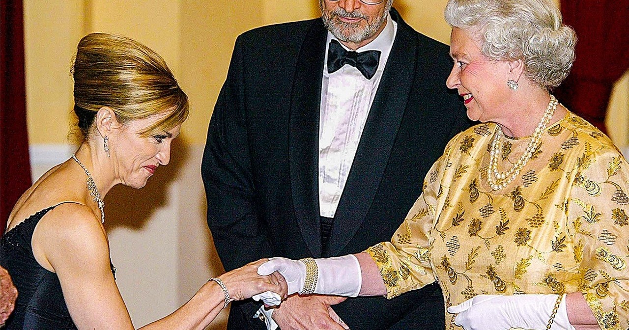 Reina Isabel celebridades fallecer palacio