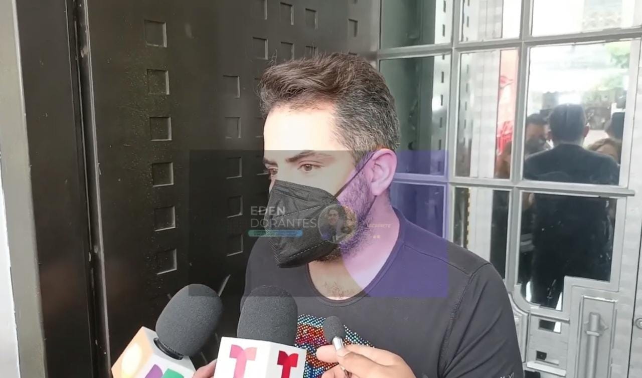Eduardo encuentro con la prensa