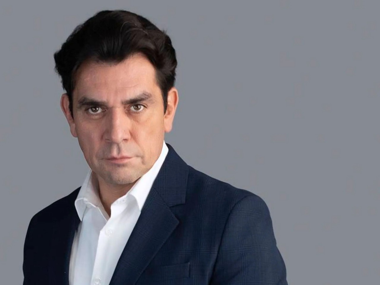 Jorge Salinas famosos tardaron paternidad hijos