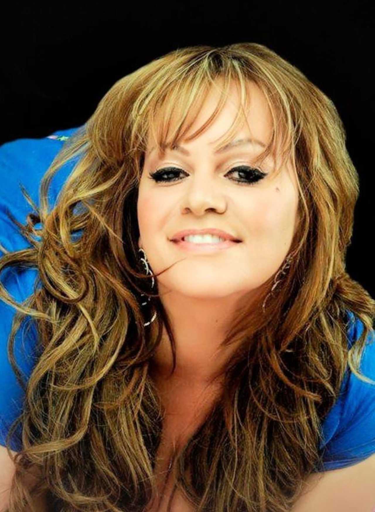 Jenny Rivera dueto