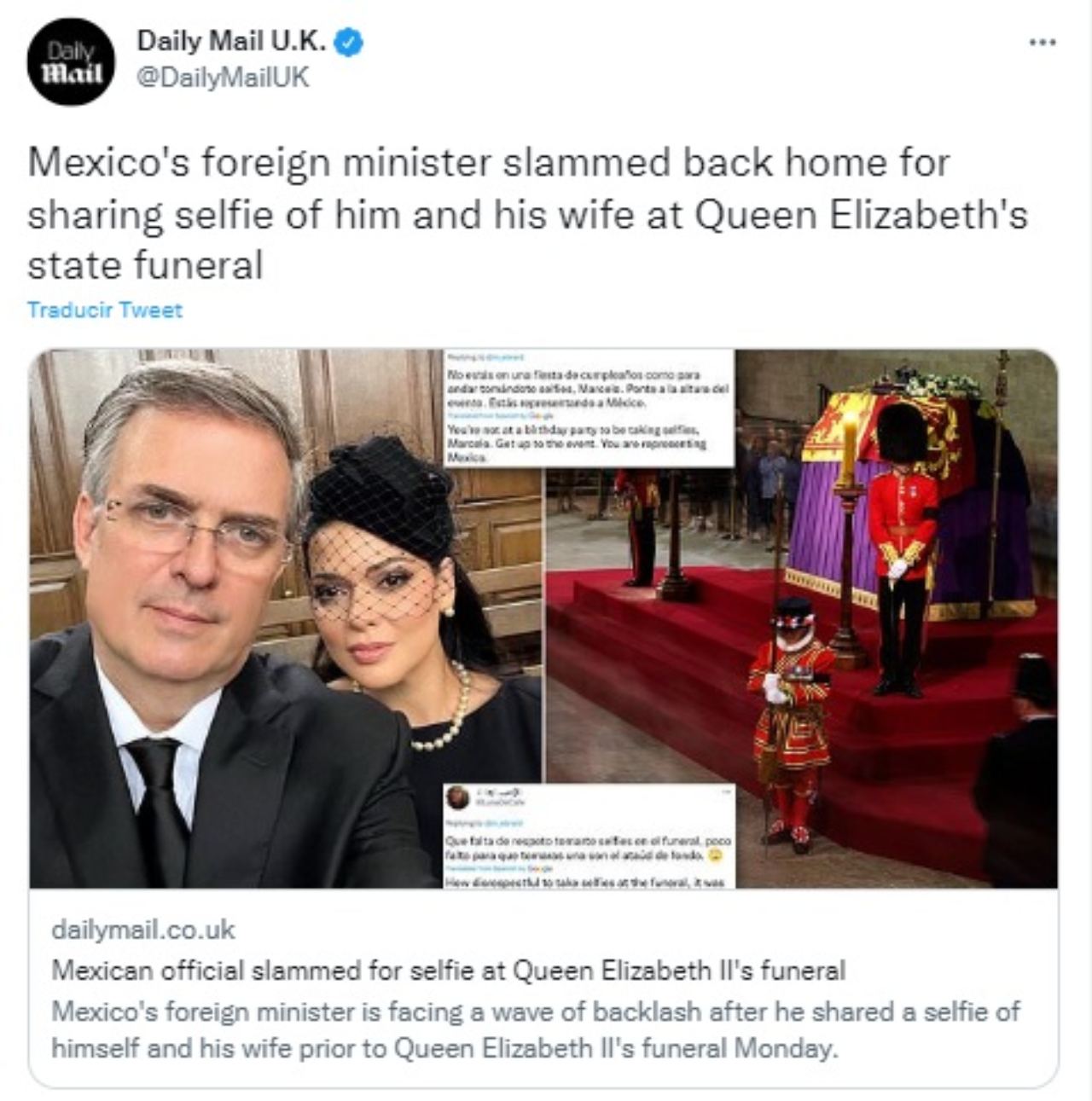 Marcelo Ebrard esposa Daily Mail selfie