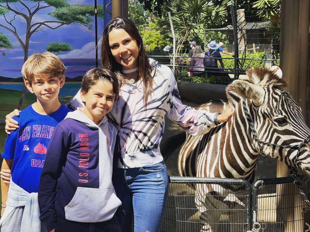 hijo Paola Rojas se echa punes