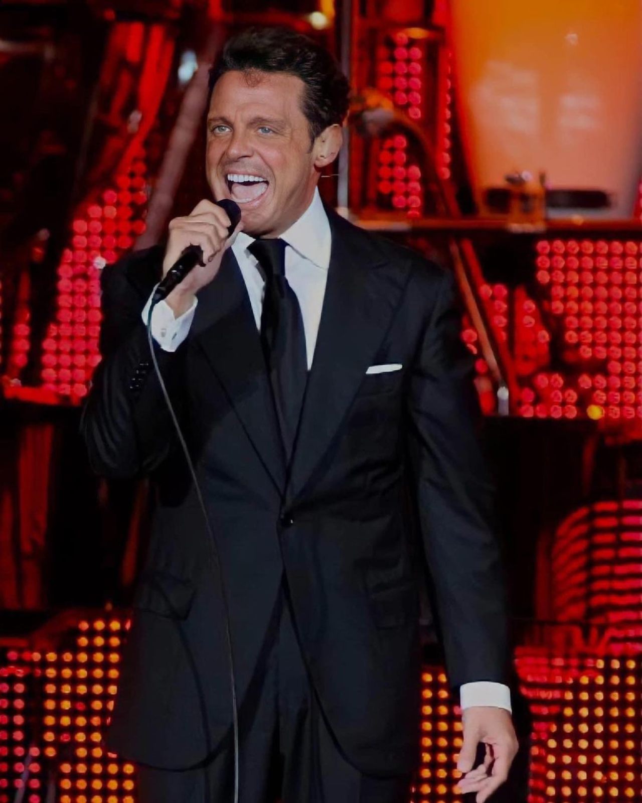 Luis Miguel verdadero papa del cantante