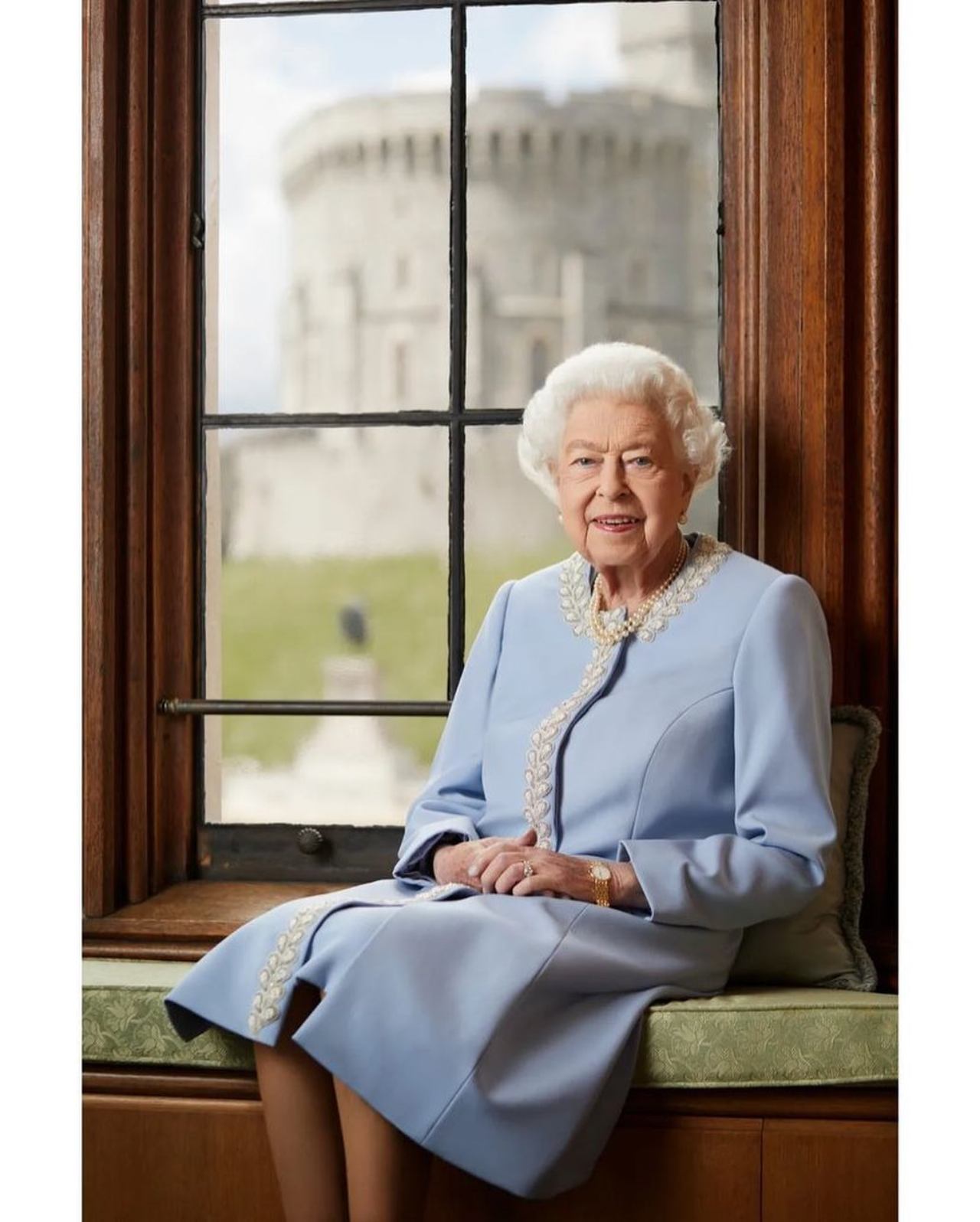 Reina Isabel problemas salud preocupa Buckingham