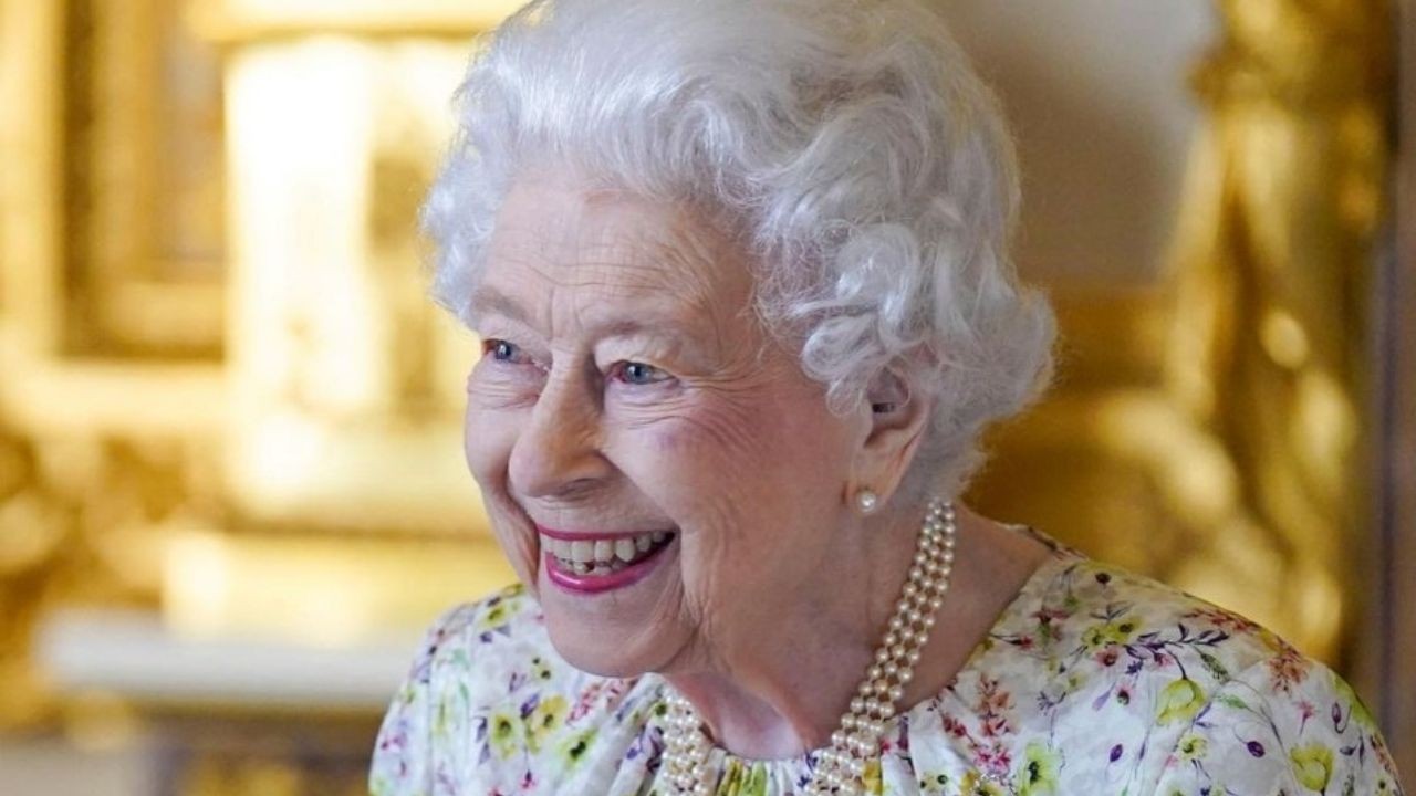 reina Isabel corona joyas