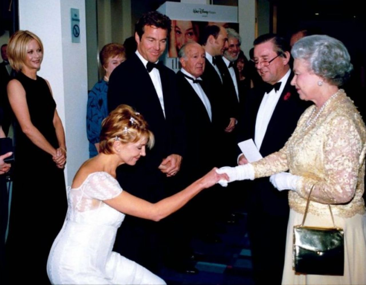 Reina Isabel Juego de gemelas premiere