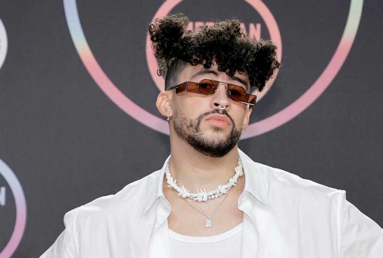 bad bunny exitoso cajero