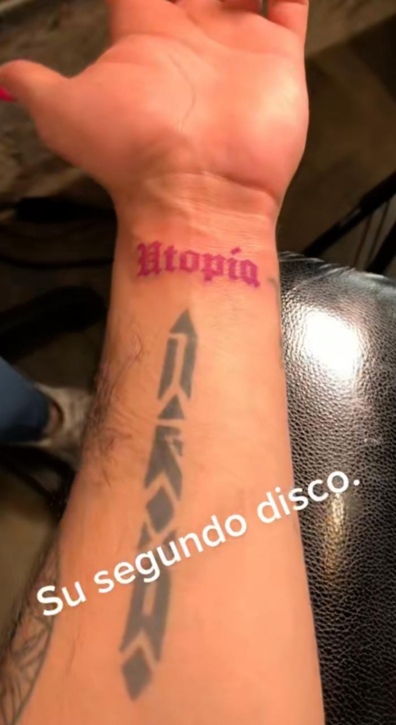 Tatuaje Belinda segundo disco