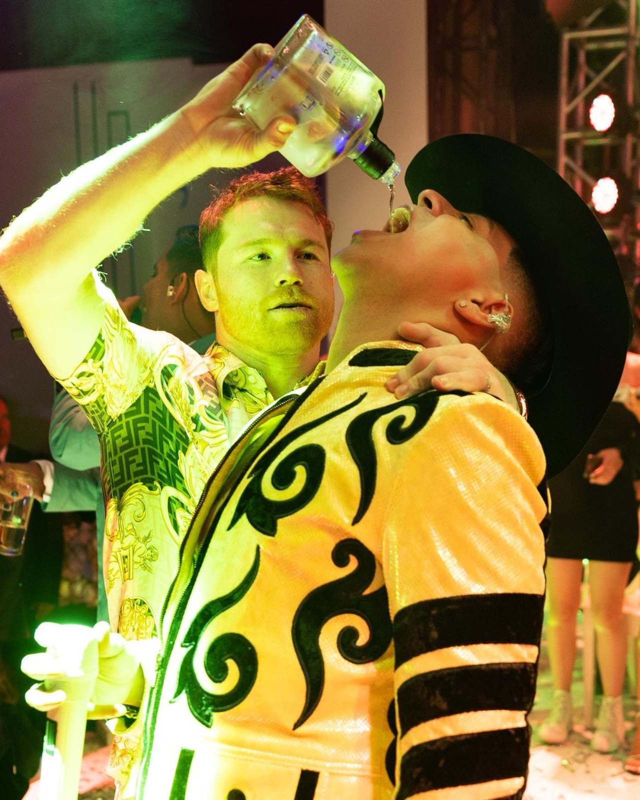 Canelo emborracha Grupo Firme Pati Chapoy
