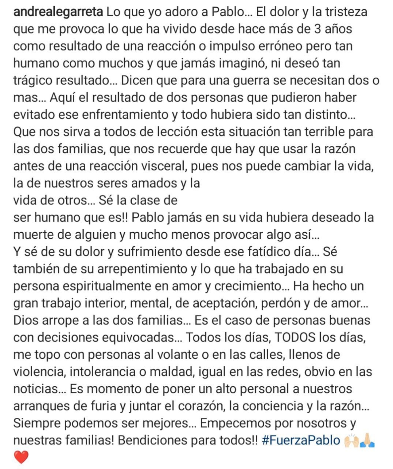 Post Andrea Legarreta