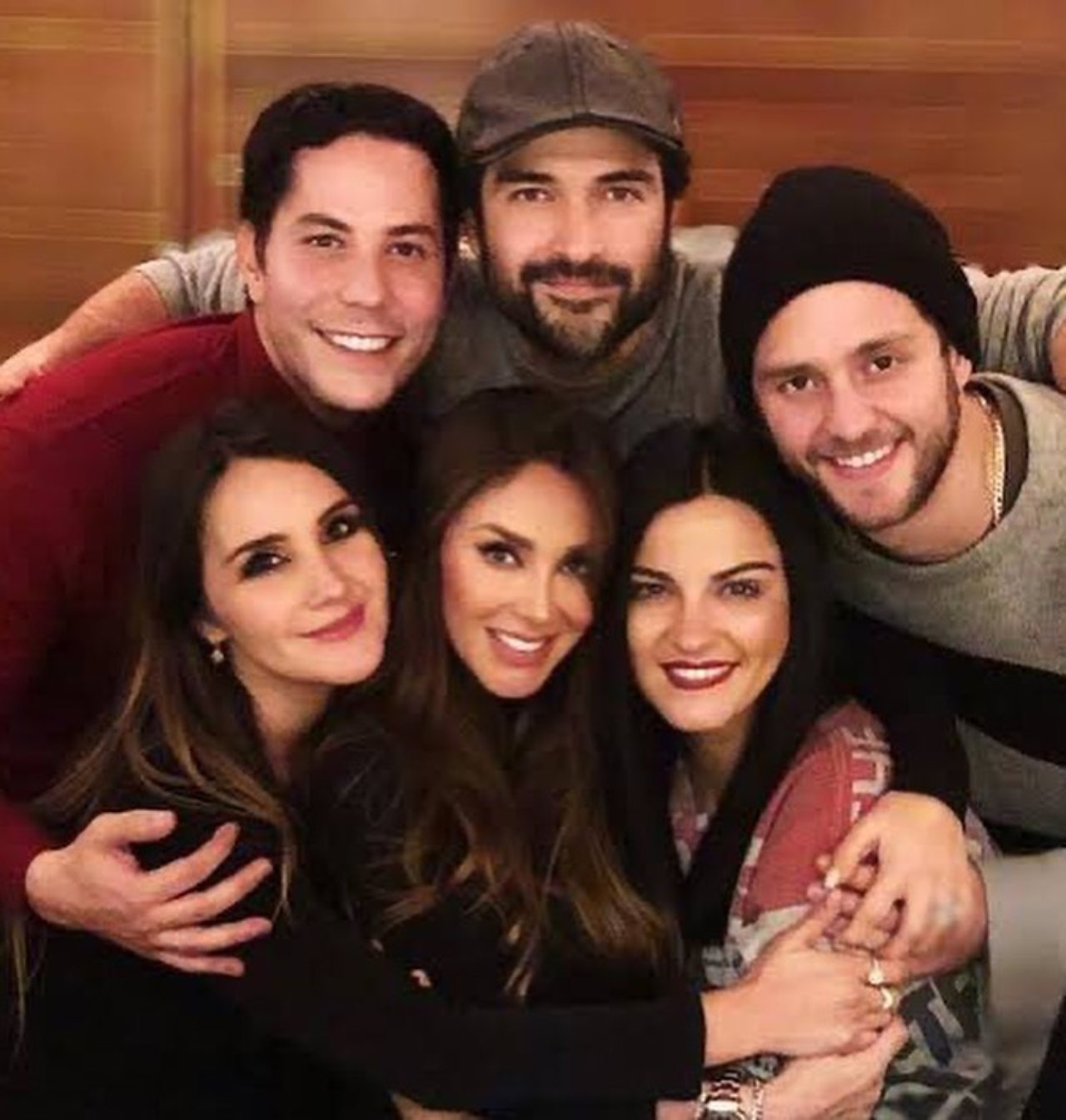 Dulce Maria no fue boda Maite