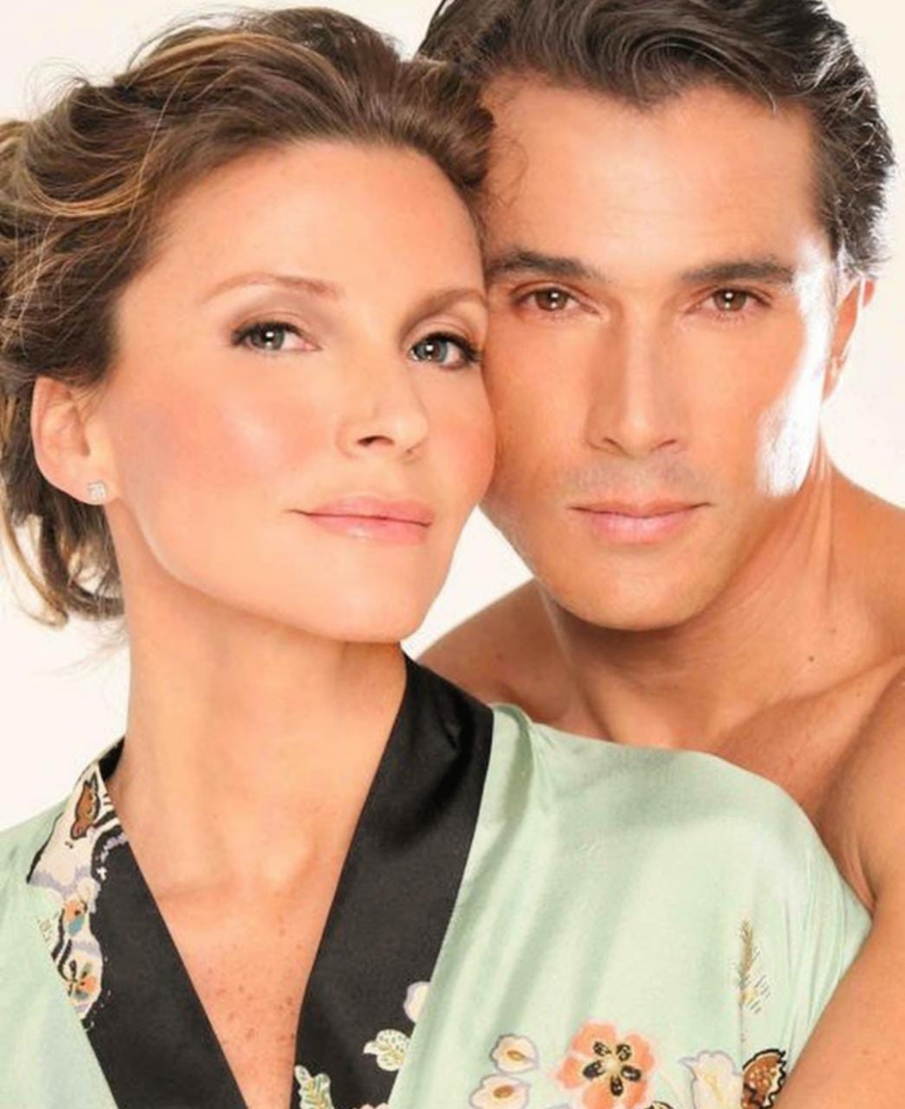 Sergio Mayer e Issabela Camil