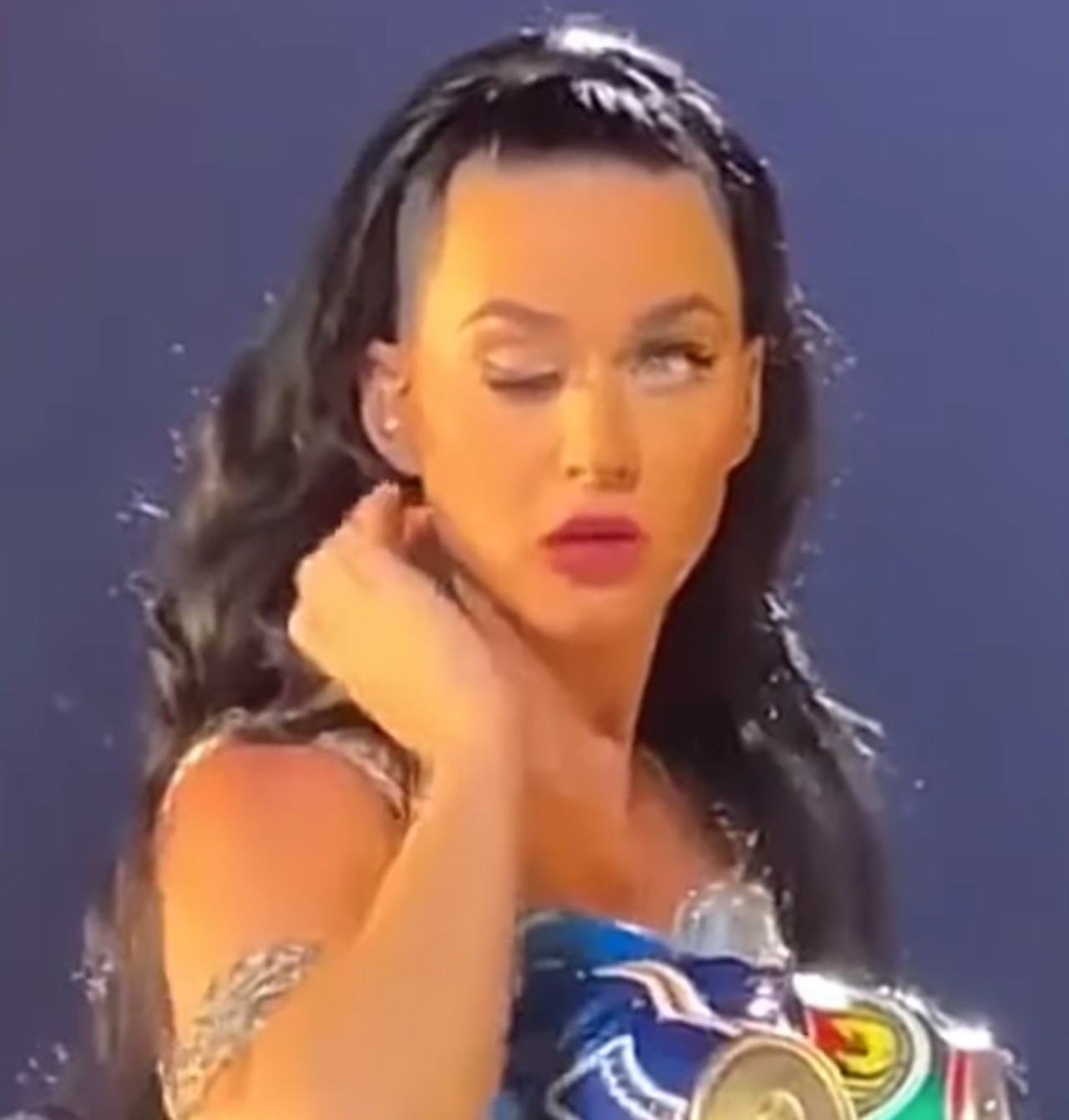 Katy Perry illuminati video ojo extraño