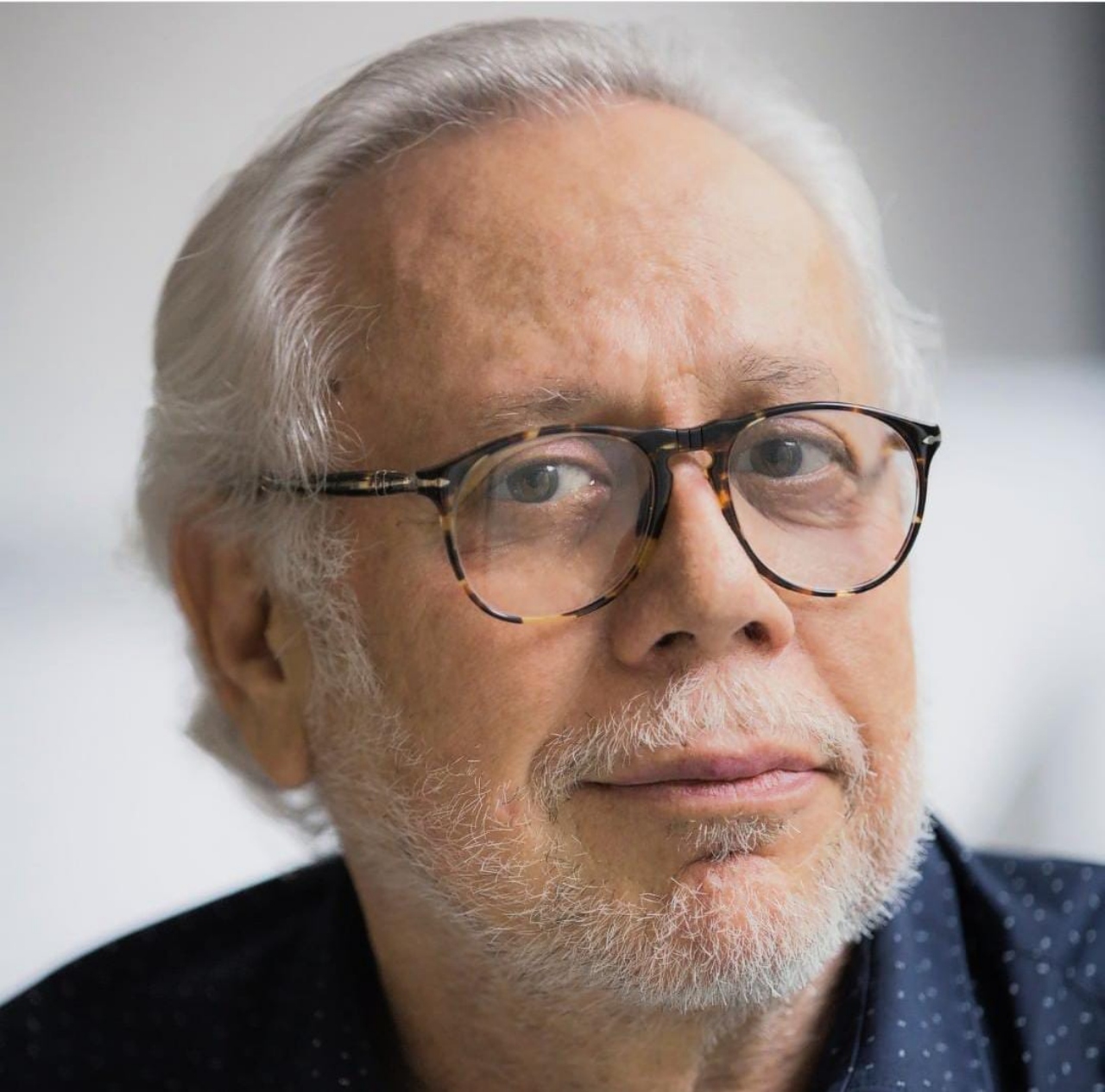 Luis de Llano denuncia