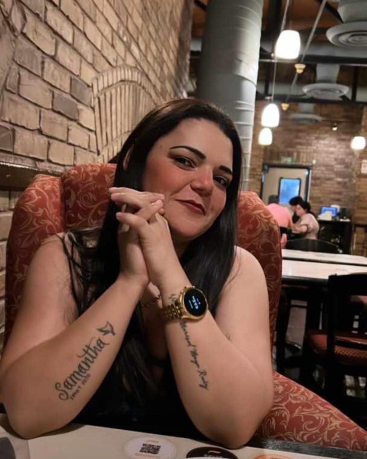 Mamá Karely Ruiz señora Mayra Garcia