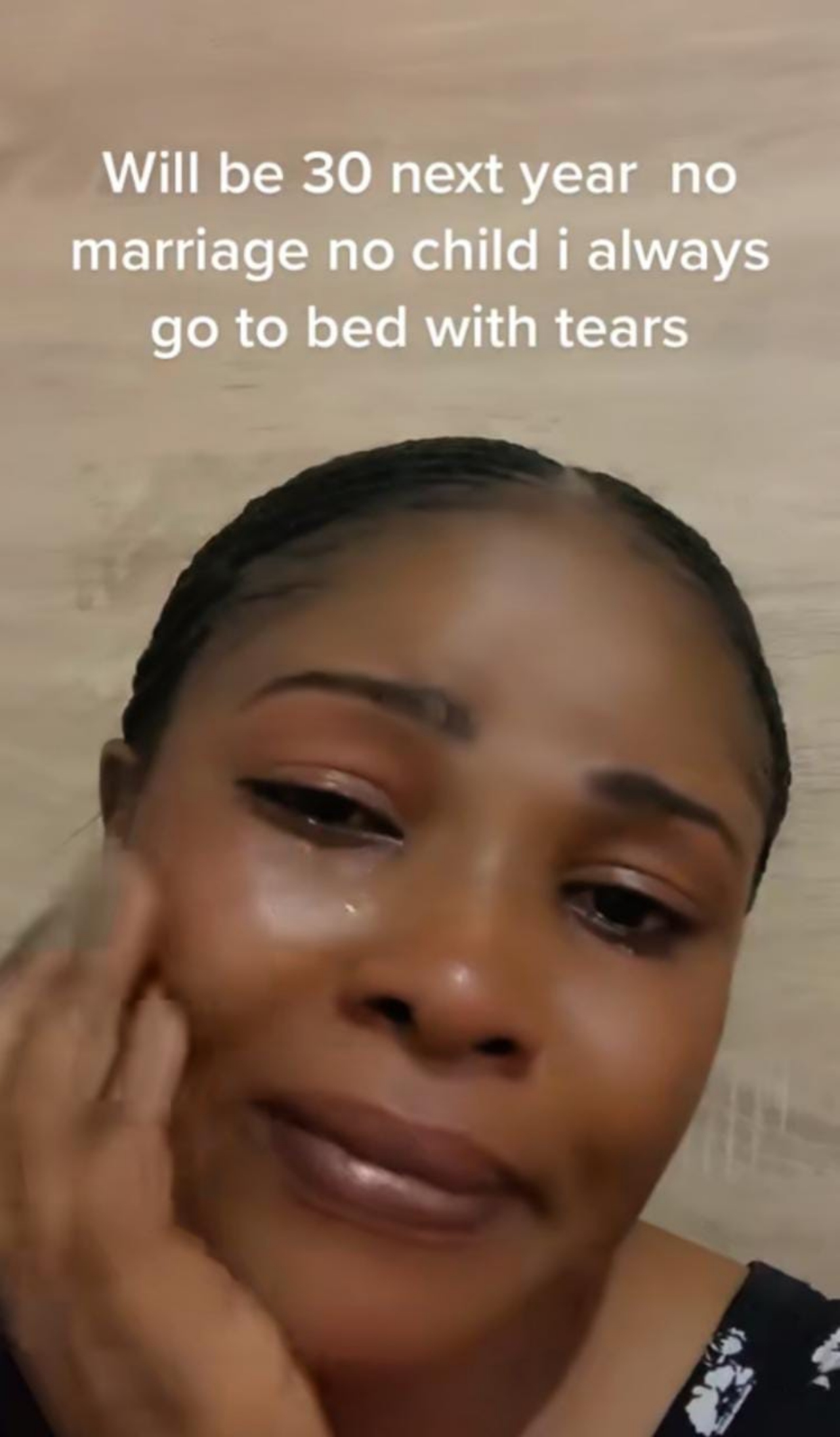 Mujer triste tiktok