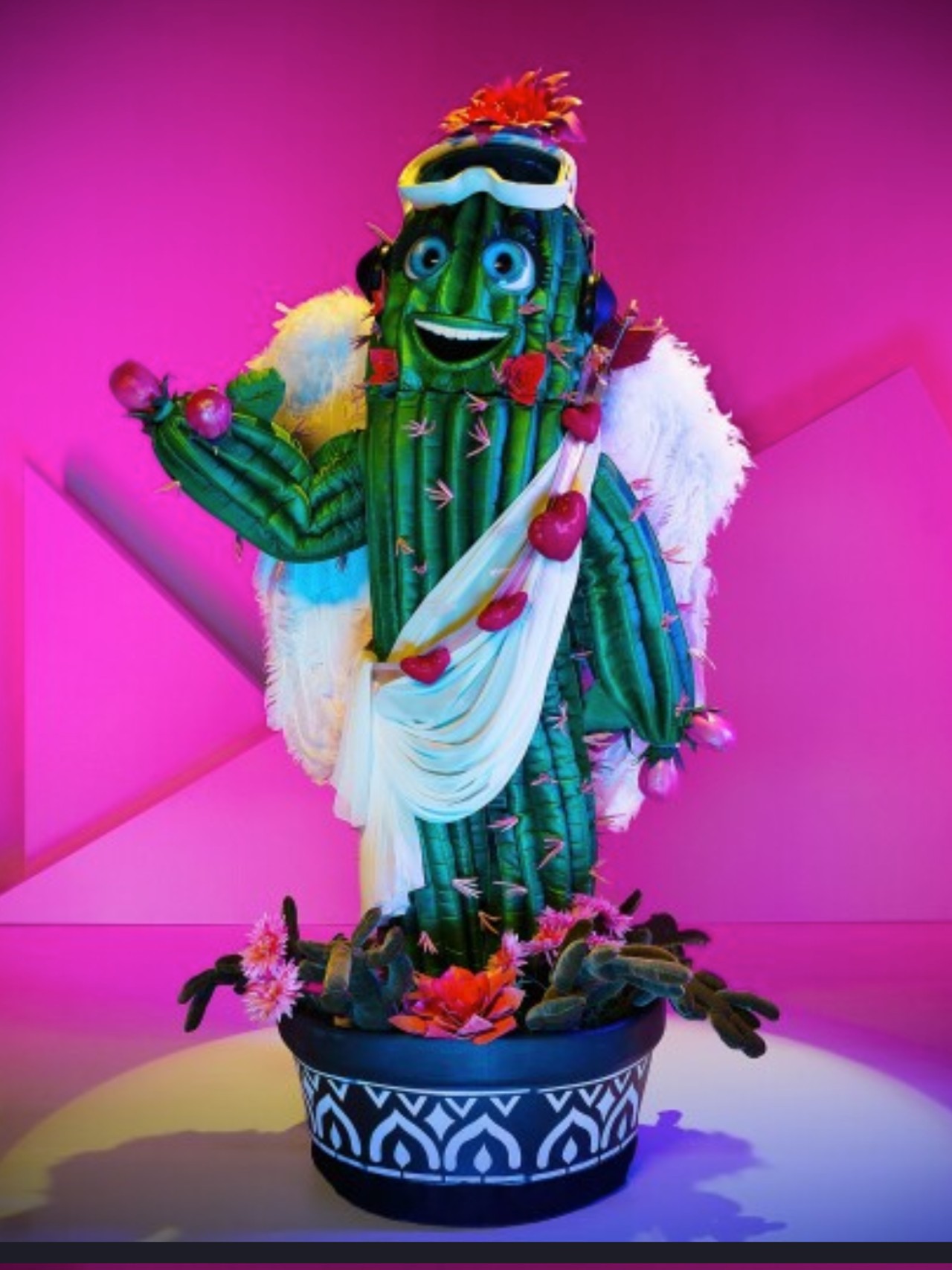 quien es la mascara personajes nueva temporada cactus