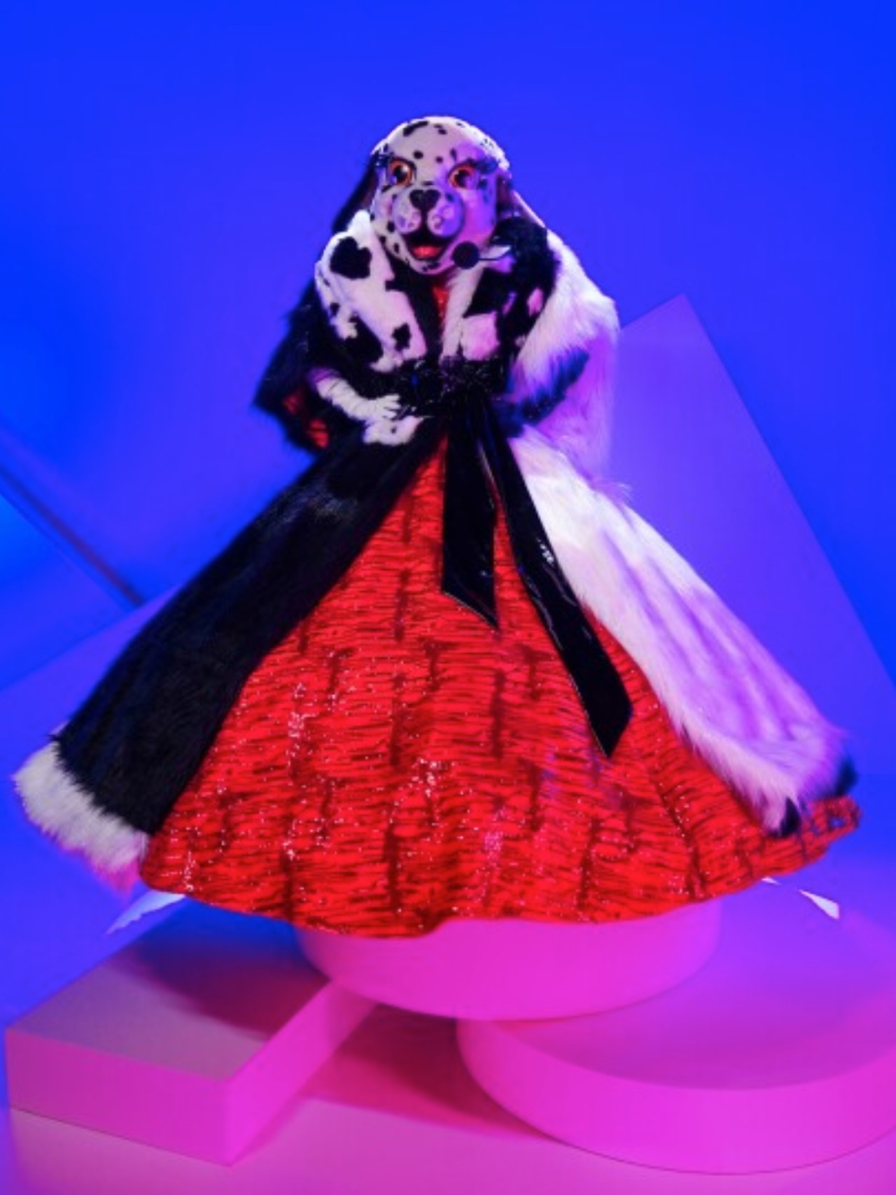 quien es la mascara personajes nueva temporada dalmata
