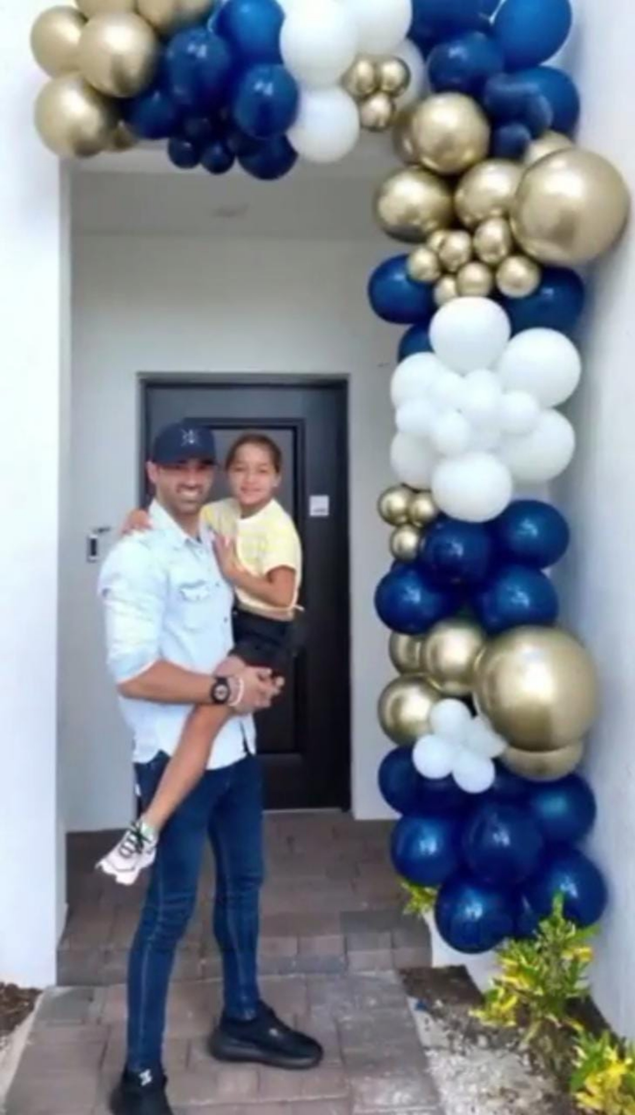 Tony Costa y su hija