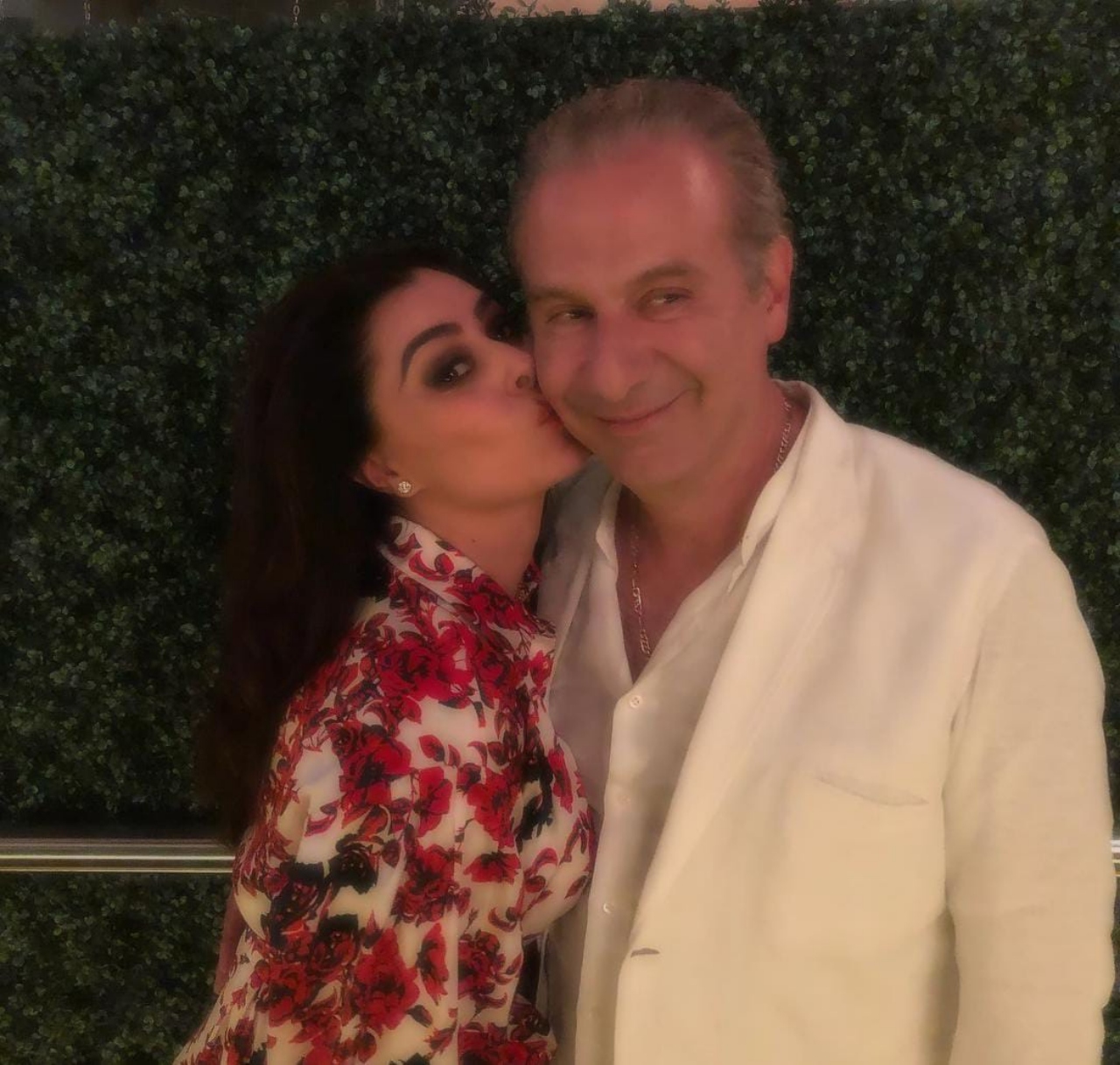 Yadhira Carillo defiende a su esposo