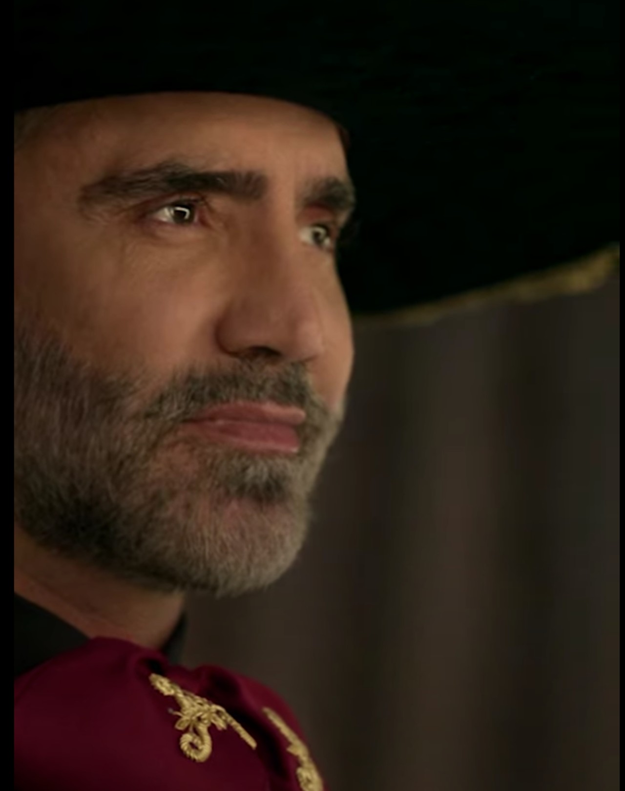 Alejandro Fernández Caliente Qatar cara