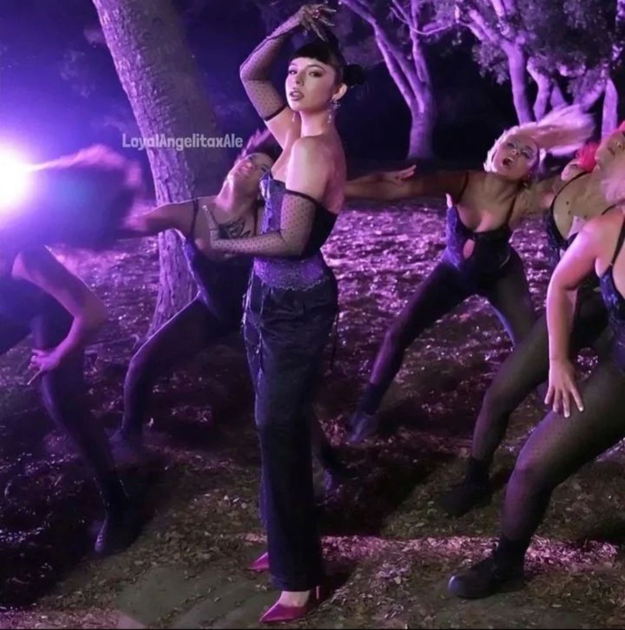 Angela Aguilar desfile lenceria Rihanna Savage
