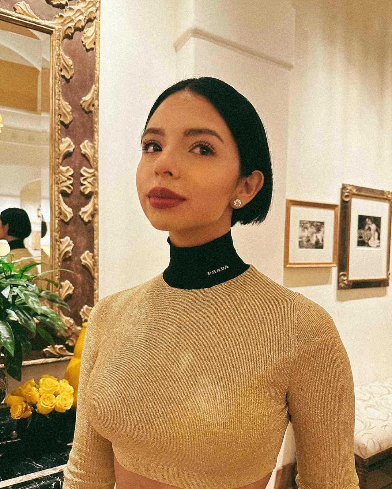 Angela Aguilar tiene doble vida fotos